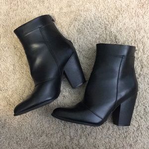Black pointy toe booties